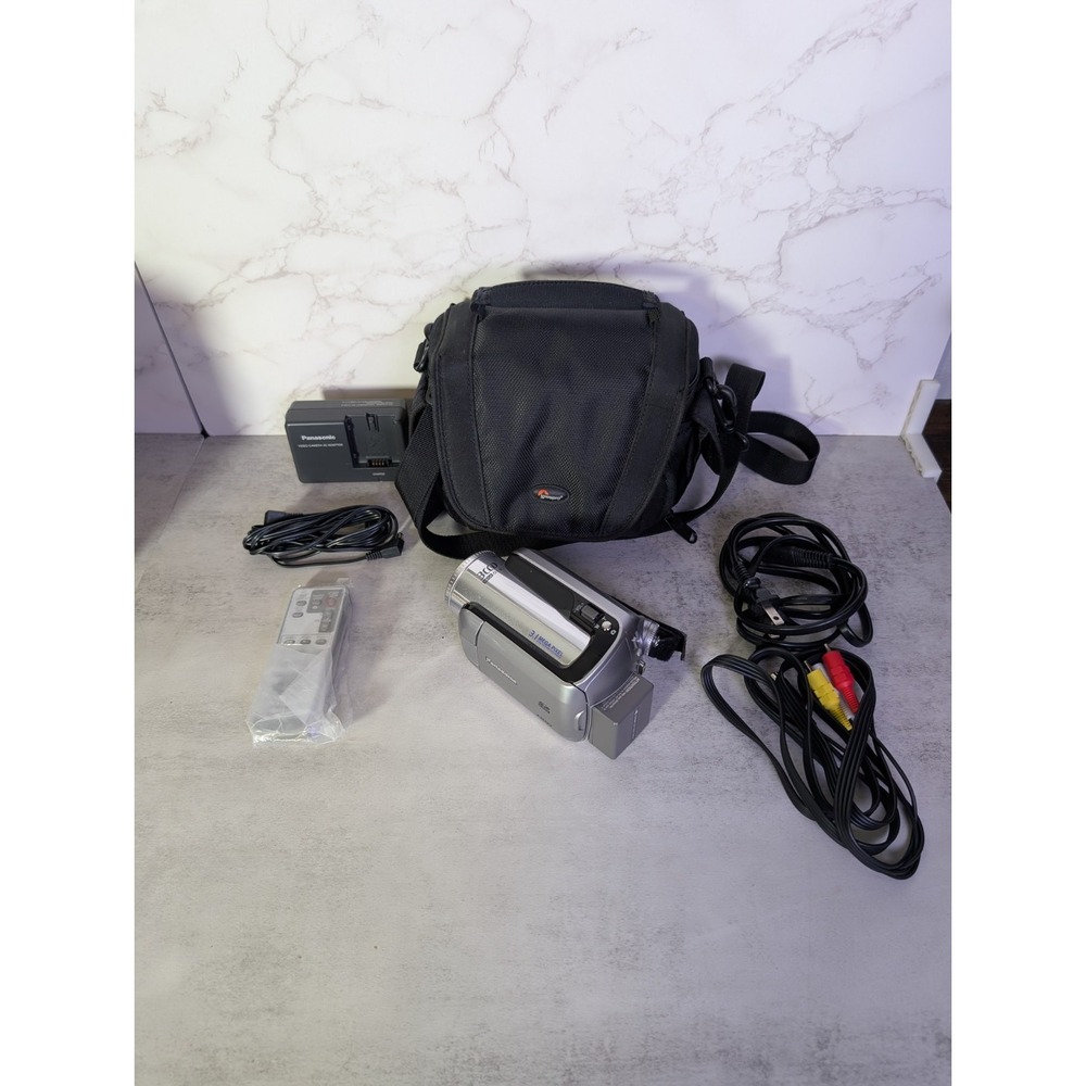 Panasonic SDR-H200 Camcorder HDD Hard Disk Drive SD Palmcorder Battery Charger +